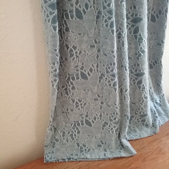 Dolan Maisie Blue Textured Floral Jumpsuit - Picture 14 of 16